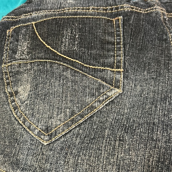 Vintage Bongo Jean shorts size 11 - Picture 6 of 9